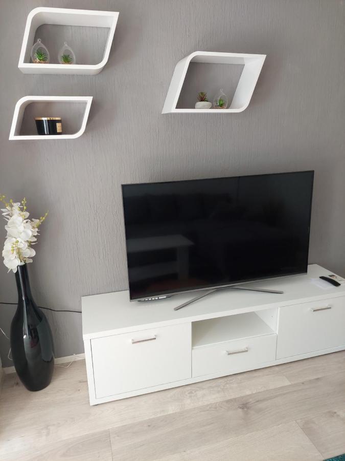 شقة غييكا  في Apartman Deus المظهر الخارجي الصورة